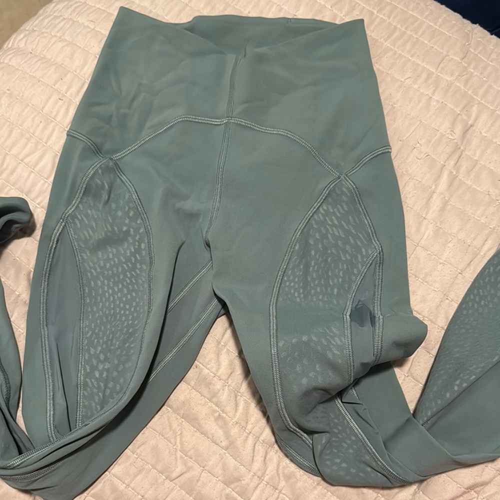 Lululemon High-Waisted Teal Leggings